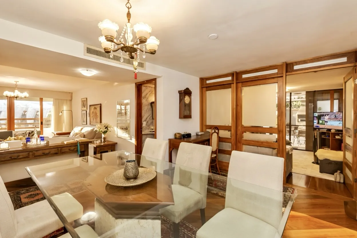R$ 1.595.000 - MORADA DA ENCOSTA - DE FRENTE - 259M2 - 3 DORM - SU&Iacute;TE - VISTA - 2 VAGAS Rua Monroe Porto Alegre - 