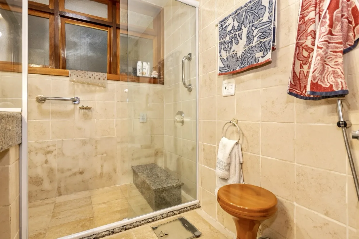 R$ 1.595.000 - MORADA DA ENCOSTA - DE FRENTE - 259M2 - 3 DORM - SU&Iacute;TE - VISTA - 2 VAGAS Rua Monroe Porto Alegre - 