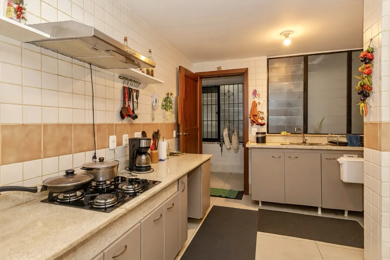 R$ 1.595.000 - MORADA DA ENCOSTA - DE FRENTE - 259M2 - 3 DORM - SU&Iacute;TE - VISTA - 2 VAGAS Rua Monroe Porto Alegre - 