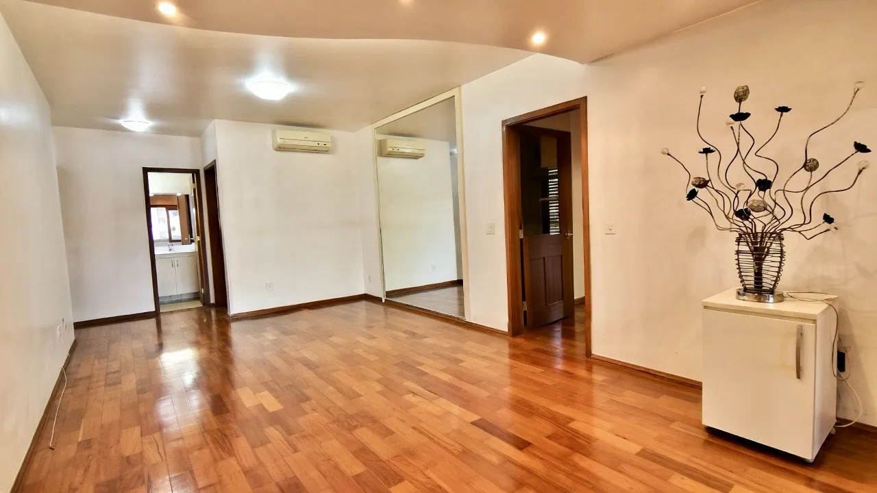 R$ 550.000 - &Oacute;TIMO APARTAMENTO T&Eacute;RREO - 93M2 - 2 DORM - SACADA - CHURRASQUEIRA - 1 VAGA Adda Mascarenhas de Moraes Porto Alegre - 