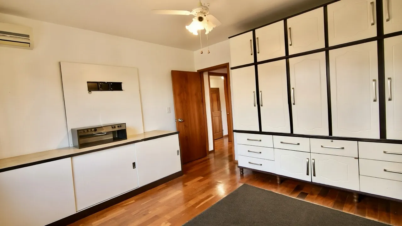 R$ 550.000 - &Oacute;TIMO APARTAMENTO T&Eacute;RREO - 93M2 - 2 DORM - SACADA - CHURRASQUEIRA - 1 VAGA Adda Mascarenhas de Moraes Porto Alegre - 