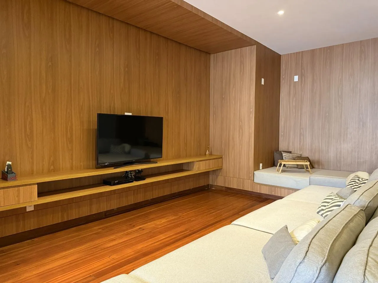 Casa &agrave; Venda Condom&iacute;nio Residencial Samambaia, 900m&sup2;, 4 Su&iacute;tes, Ribeir&atilde;o Preto/SP  Ribeirão Preto - 