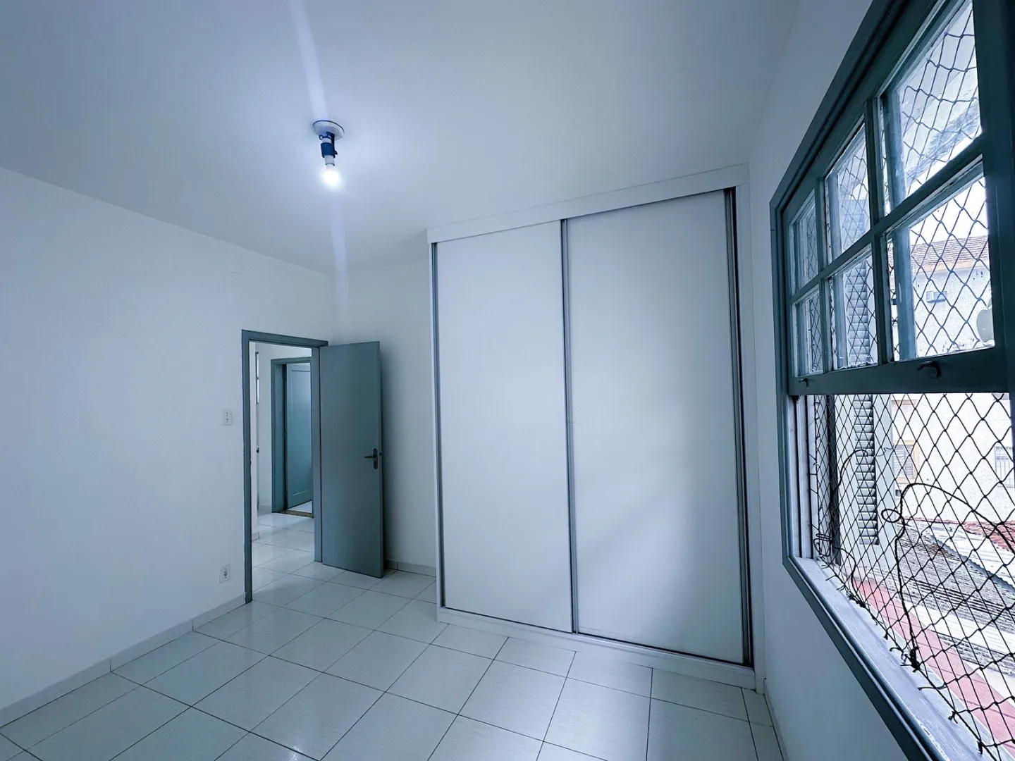 APARTAMENTO PARA LOCA&Ccedil;&Atilde;O NO BOQUEIR&Atilde;O &ndash; SANTOS/SP Rua Oswaldo Cruz Santos - 
