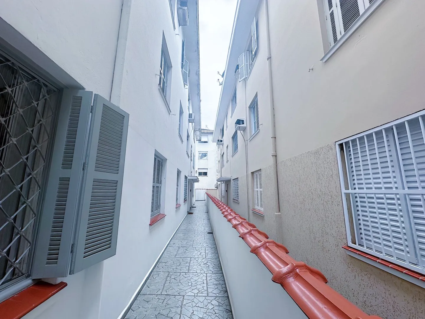 APARTAMENTO PARA LOCA&Ccedil;&Atilde;O NO BOQUEIR&Atilde;O &ndash; SANTOS/SP Rua Oswaldo Cruz Santos - 