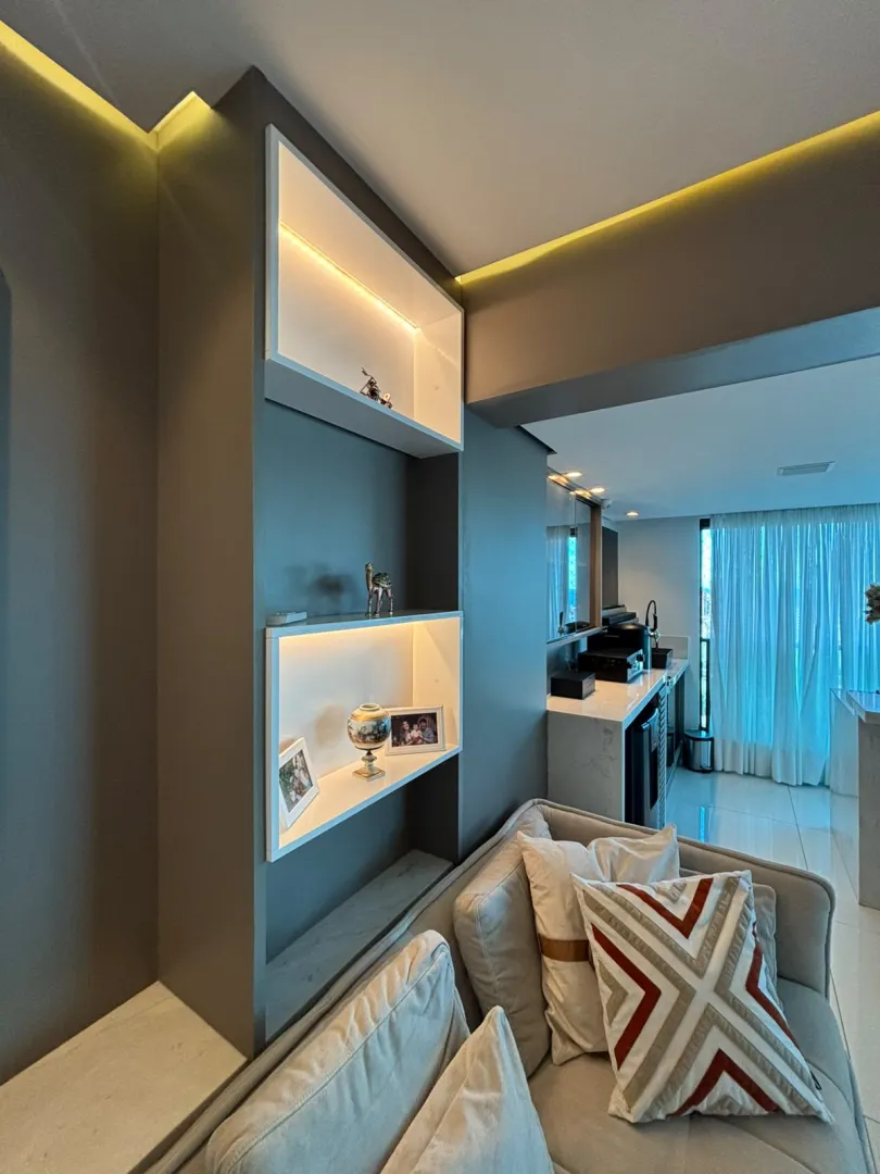 APARTAMENTO ALTO PADR&Atilde;O SEMINOVO 4 QUARTOS 3 SU&Iacute;TES 3 GARAGENS PISCINA &Agrave; VENDA NA GRA&Ccedil;A Avenida Princesa Isabel Salvador - 