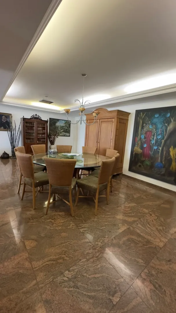 Triplex &agrave; venda com 640m&sup2; | 6 su&iacute;tes | Piscina privativa | 3 vagas Rua dos Navegantes Recife - 