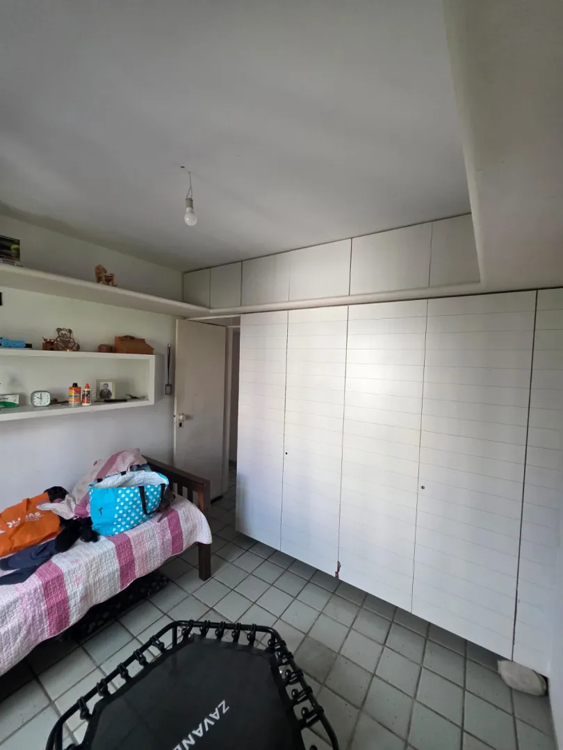 Apartamento &agrave; venda com 168 m&sup2; | 3 quartos sendo 1 su&iacute;te | Varanda | 1 vaga Avenida Conselheiro Aguiar Recife - 