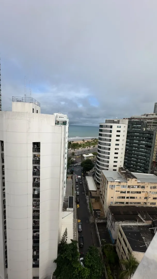 Apartamento &agrave; venda com 120 m&sup2; | 3 Quartos sendo 1 su&iacute;te | Vista pro mar | Bem localizado Rua Raul Azedo Recife - 