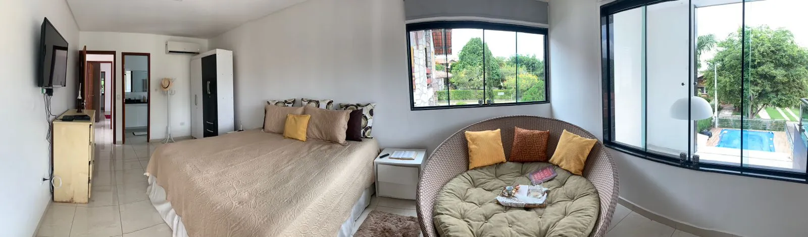 Casa em condom&iacute;nio &agrave; venda com 312 m&sup2; | 5 quartos, sendo 4 su&iacute;tes | Porteira fechada  Gravatá - 