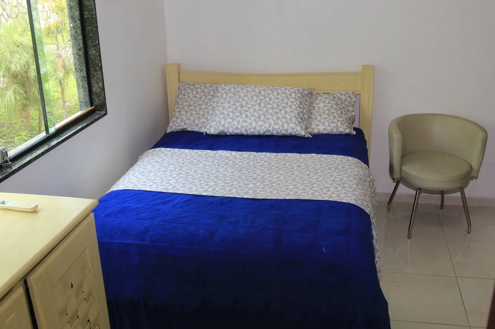 Casa em condom&iacute;nio &agrave; venda com 312 m&sup2; | 5 quartos, sendo 4 su&iacute;tes | Porteira fechada  Gravatá - 