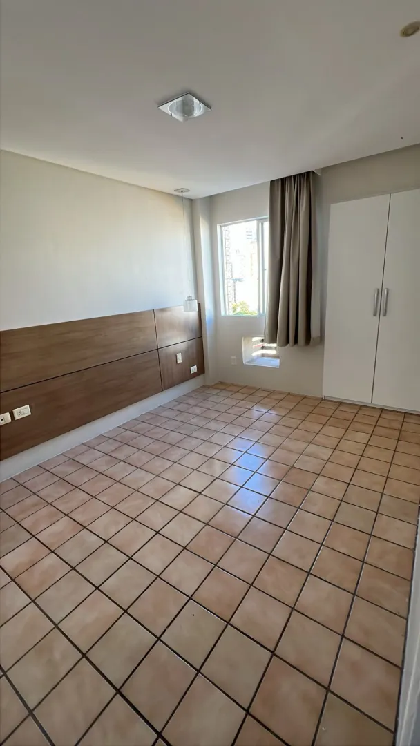 Apartamento &agrave; venda com 95 m&sup2; | 3 quartos sendo 1 su&iacute;te | 1 vaga | Bem localizado Avenida Fernando Simões Barbosa Recife - 