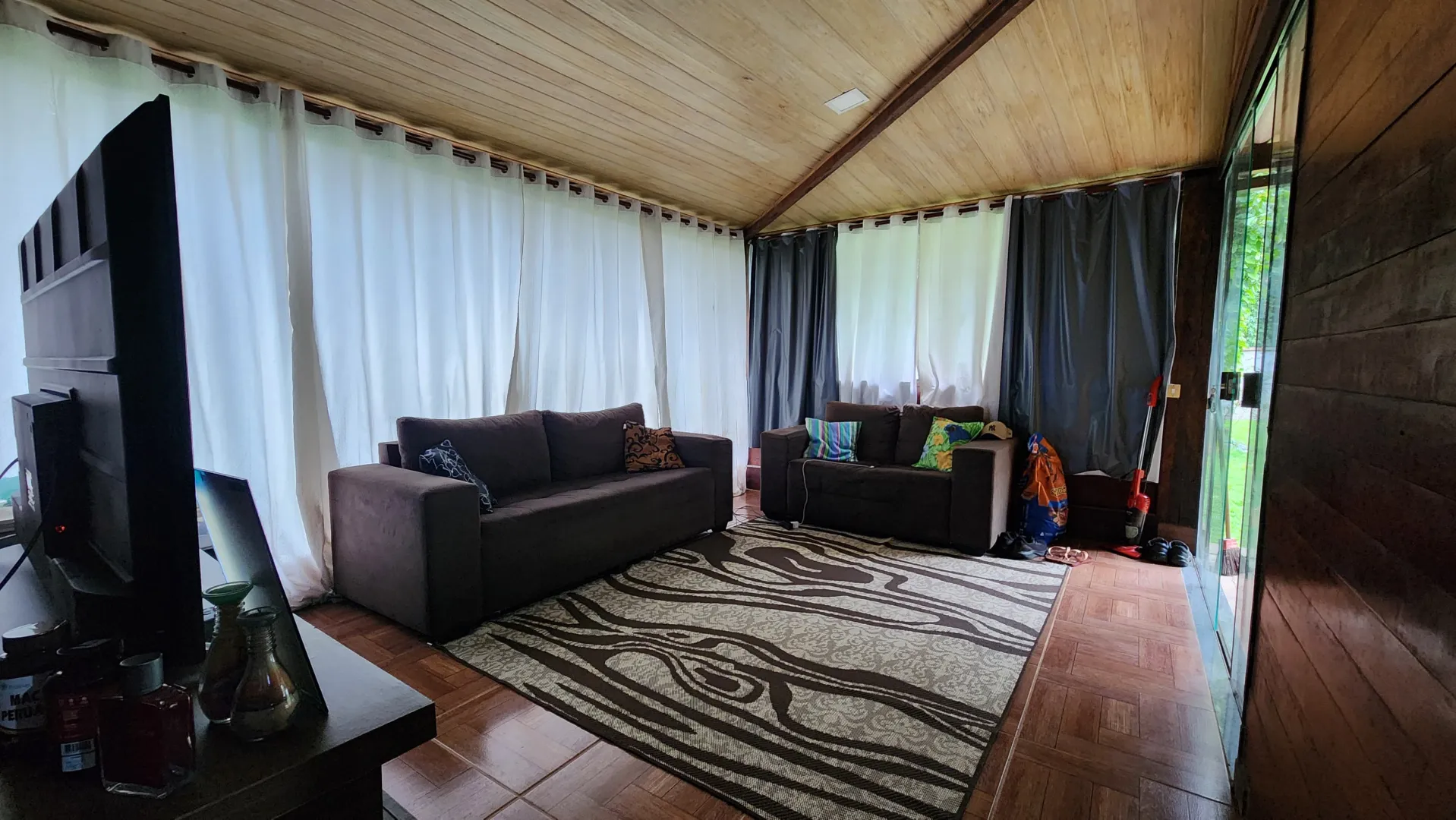 Casa em Cont&ecirc;iner &agrave; Venda no Limoeiro &ndash; Guapimirim/RJ Estrada do Limoeiro Guapimirim - 