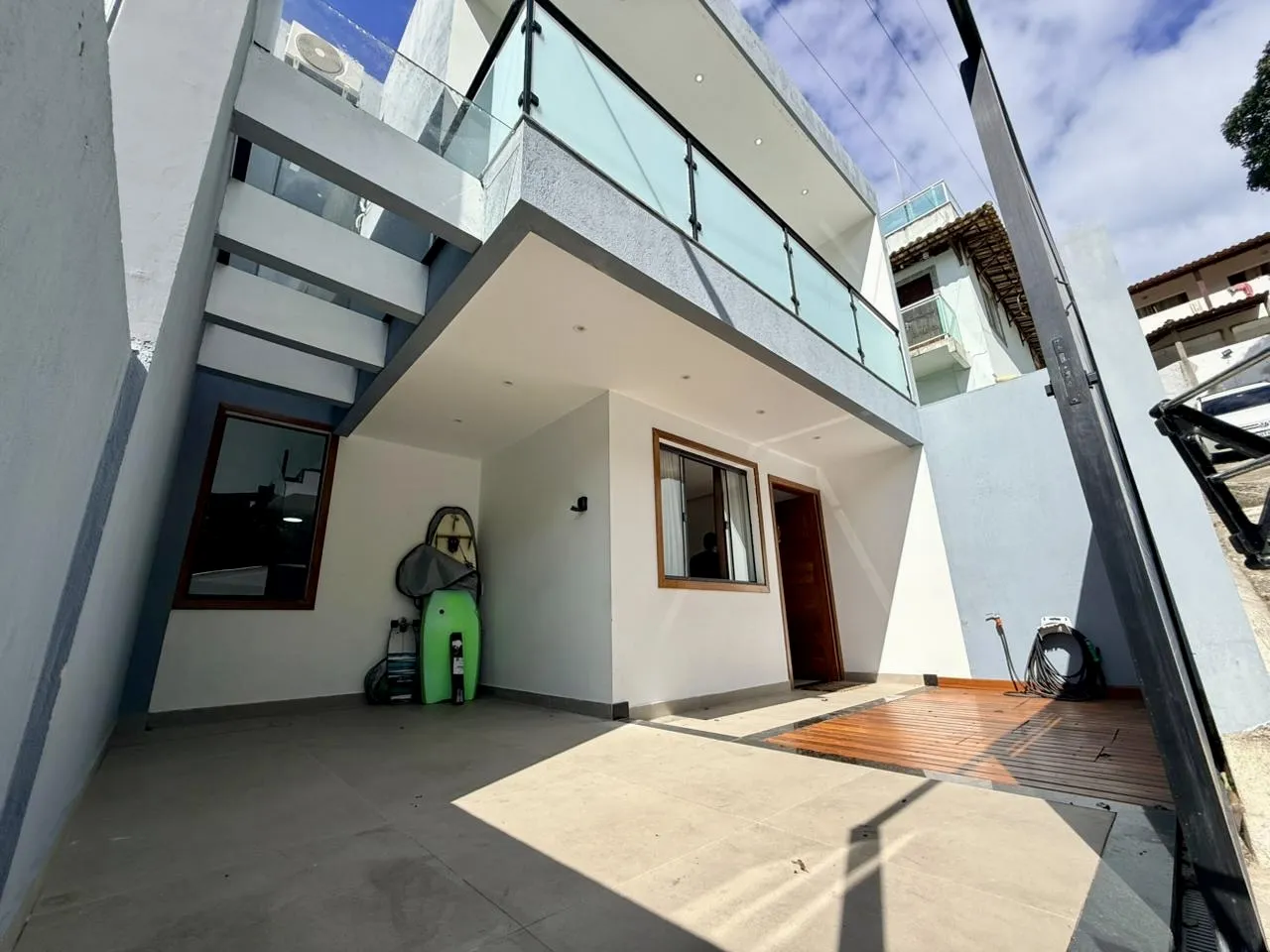 Casa rec&eacute;m-constru&iacute;da a 500 metros da Praia de Tucuns  Armação dos Búzios - 