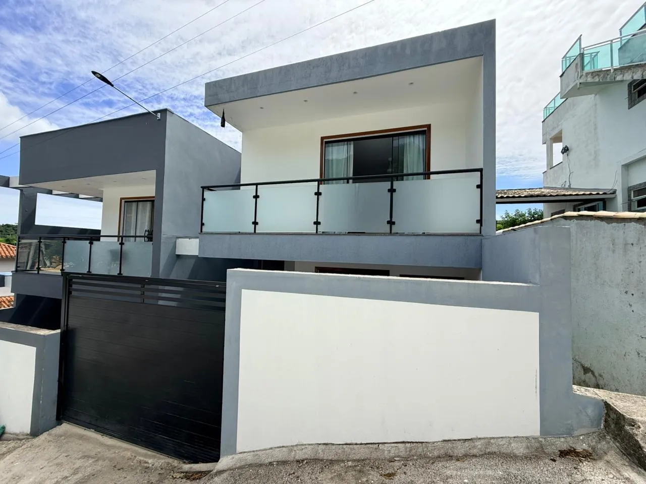 Casa rec&eacute;m-constru&iacute;da a 500 metros da Praia de Tucuns  Armação dos Búzios - 