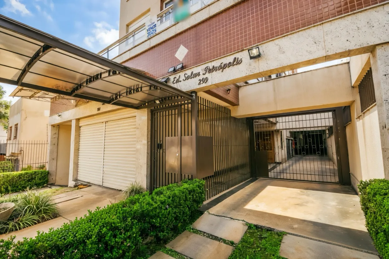 R$ 940.000 - &Oacute;TIMO APARTAMENTO - VISTA LIVRE - 91M2 - 3 DORM - SU&Iacute;TE - 2 VAGAS Rua Carazinho Porto Alegre - 