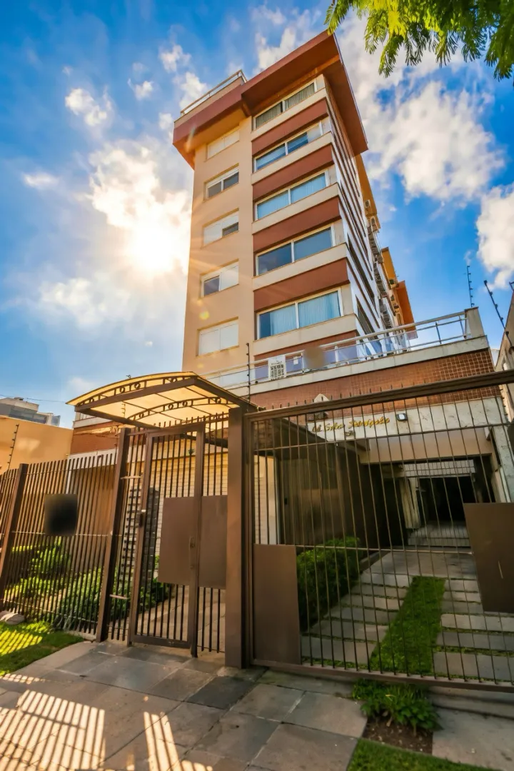 R$ 940.000 - &Oacute;TIMO APARTAMENTO - VISTA LIVRE - 91M2 - 3 DORM - SU&Iacute;TE - 2 VAGAS Rua Carazinho Porto Alegre - 