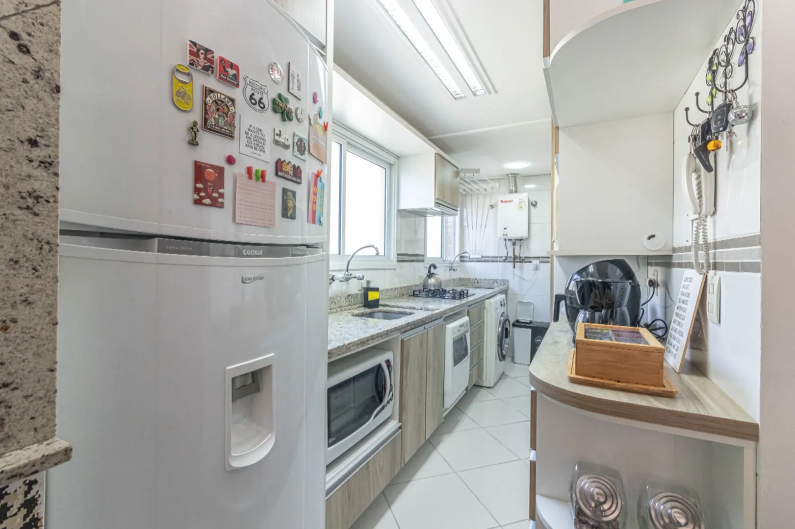 R$ 940.000 - &Oacute;TIMO APARTAMENTO - VISTA LIVRE - 91M2 - 3 DORM - SU&Iacute;TE - 2 VAGAS Rua Carazinho Porto Alegre - 