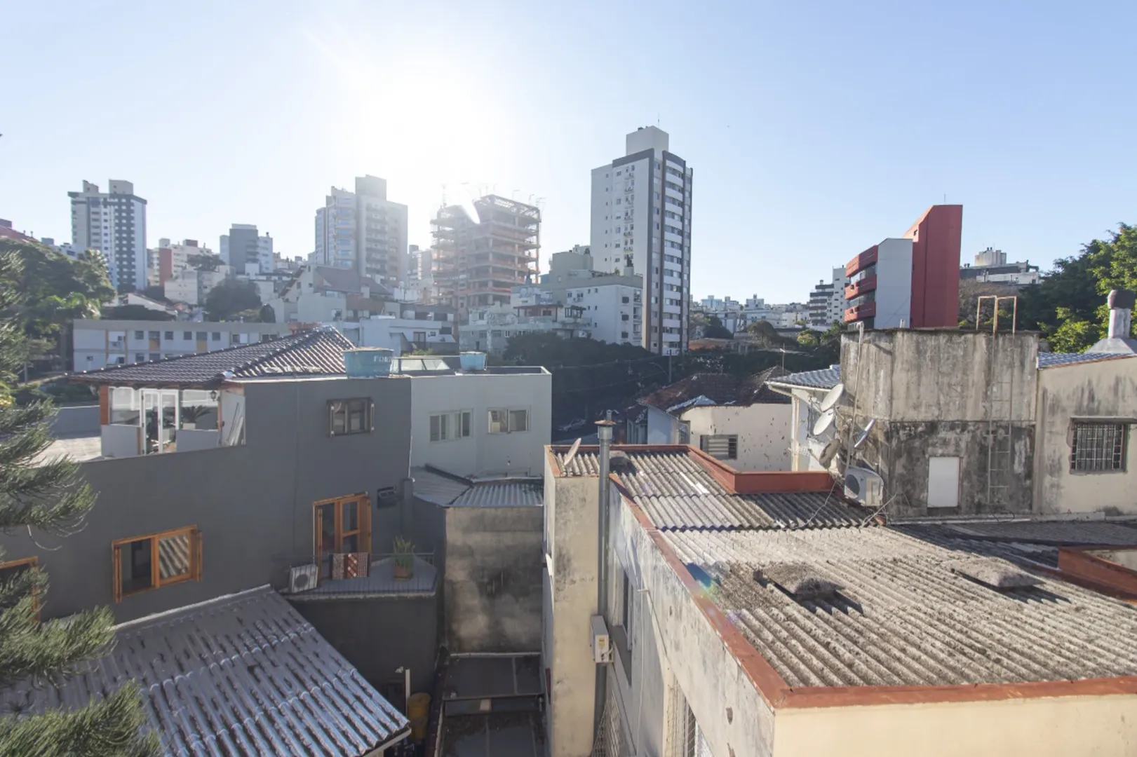 R$ 940.000 - &Oacute;TIMO APARTAMENTO - VISTA LIVRE - 91M2 - 3 DORM - SU&Iacute;TE - 2 VAGAS Rua Carazinho Porto Alegre - 