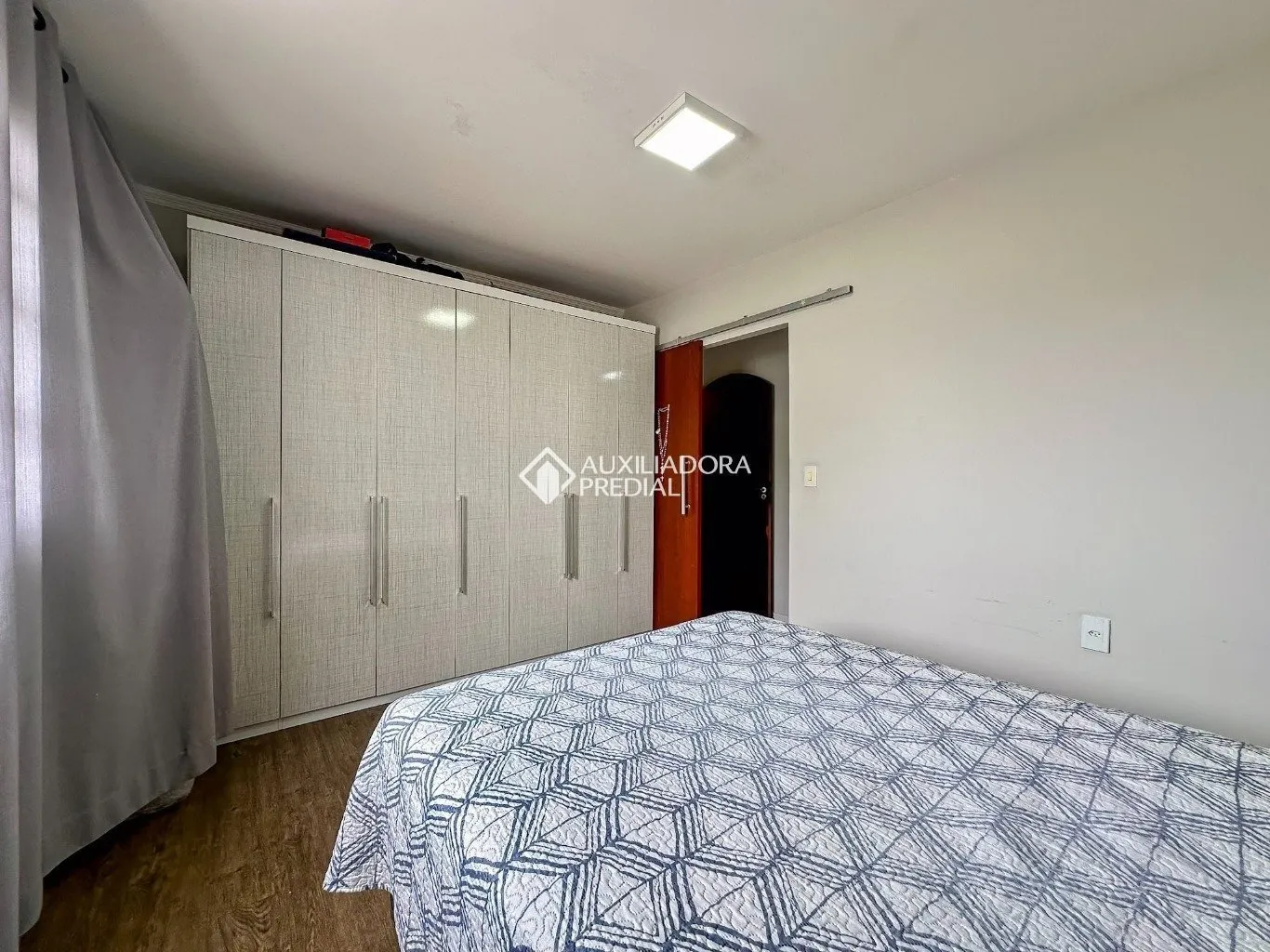 SOBRADO 4 DORMIT&Oacute;RIOS (3 SU&Iacute;TES) - SANTO ANDR&Eacute; - VILA TIBIRI&Ccedil;A (834526)  Santo André - 
