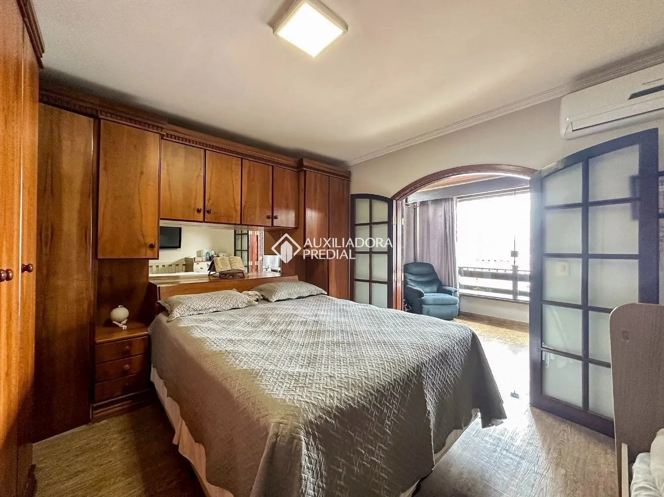 SOBRADO 4 DORMIT&Oacute;RIOS (3 SU&Iacute;TES) - SANTO ANDR&Eacute; - VILA TIBIRI&Ccedil;A (834526)  Santo André - 