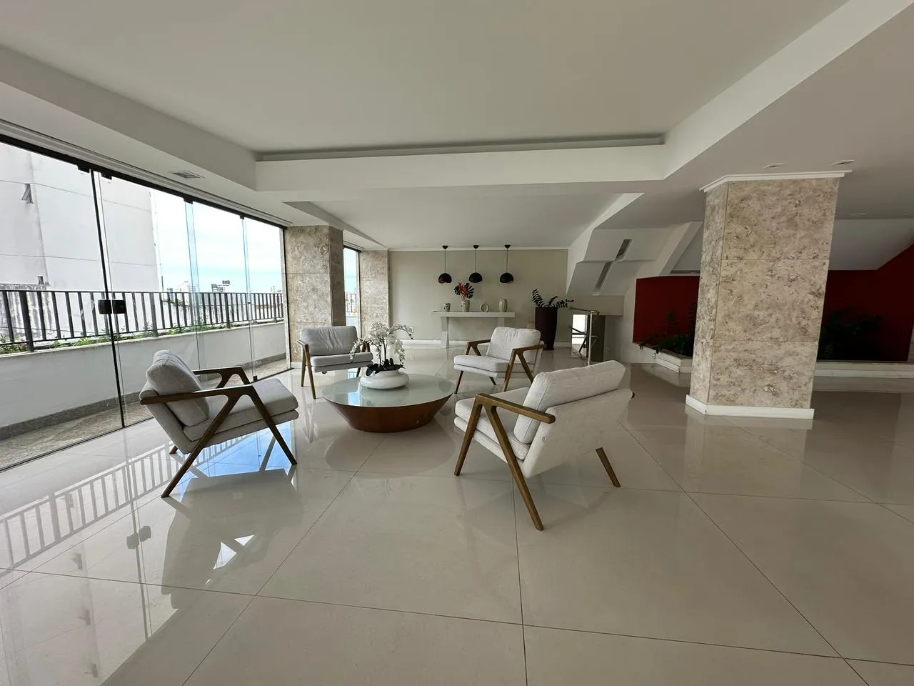 APARTAMENTO 4 SU&Iacute;TES VARANDA PISCINA ACADEMIA GARAGENS &Agrave; VENDA CAM &Aacute;RVORES PITUBA! Rua do Ébano Salvador - 