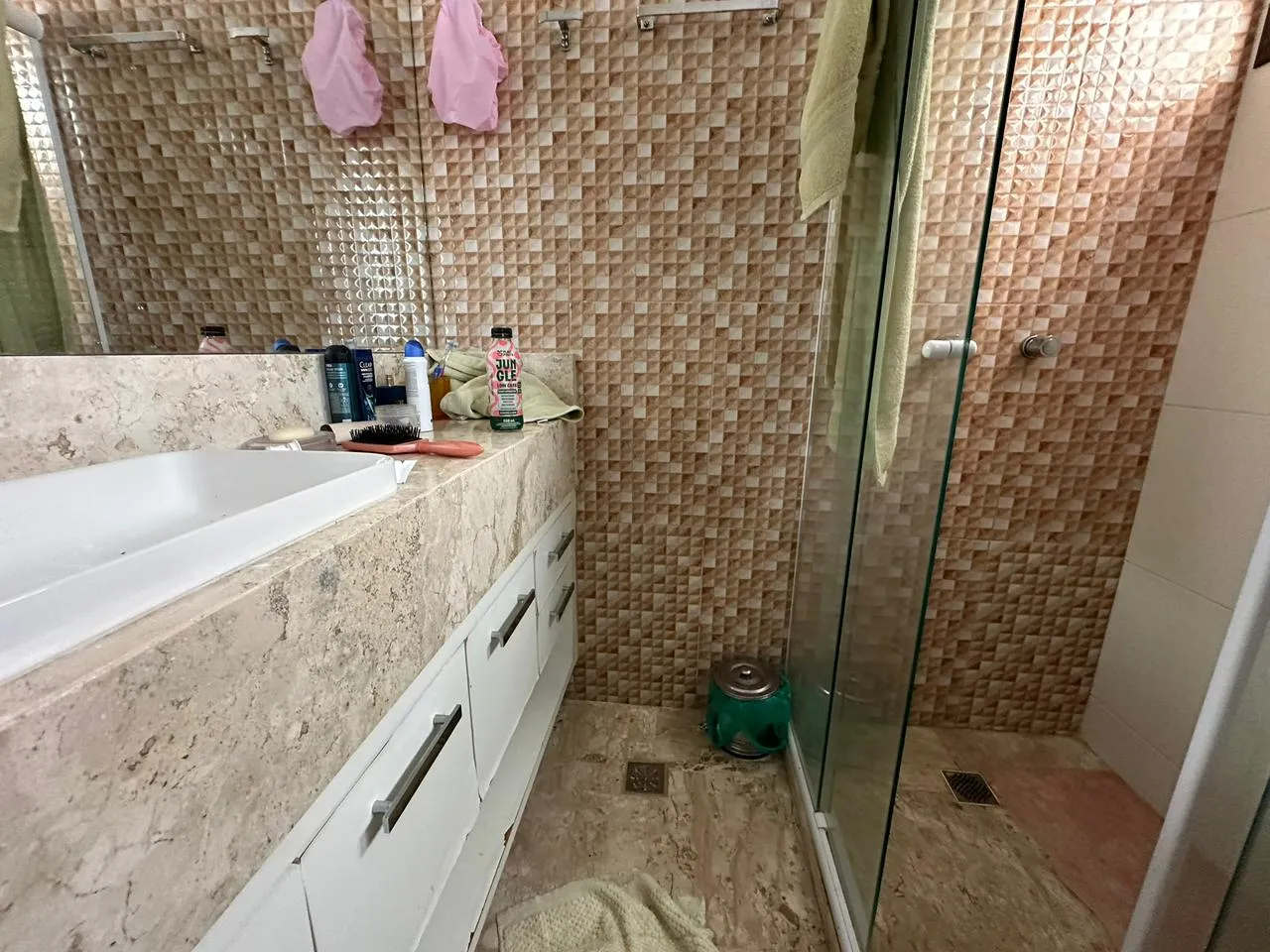 APARTAMENTO 4 SU&Iacute;TES VARANDA PISCINA ACADEMIA GARAGENS &Agrave; VENDA CAM &Aacute;RVORES PITUBA! Rua do Ébano Salvador - 