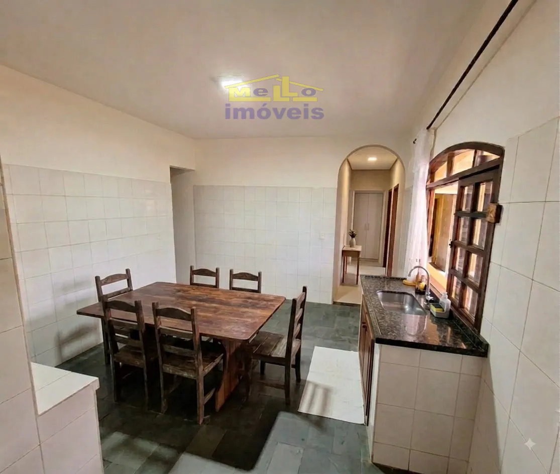 CASA &Agrave; VENDA &mdash; EXCELENTE LOCALIZA&Ccedil;&Atilde;O CASA CENTRAL 150 METROS DA PRAIA  São Sebastião - 