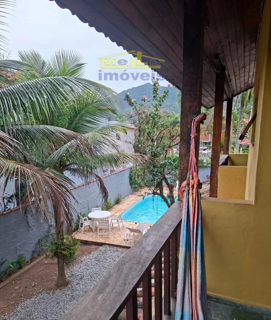CASA &Agrave; VENDA &mdash; EXCELENTE LOCALIZA&Ccedil;&Atilde;O CASA CENTRAL 150 METROS DA PRAIA  São Sebastião - 