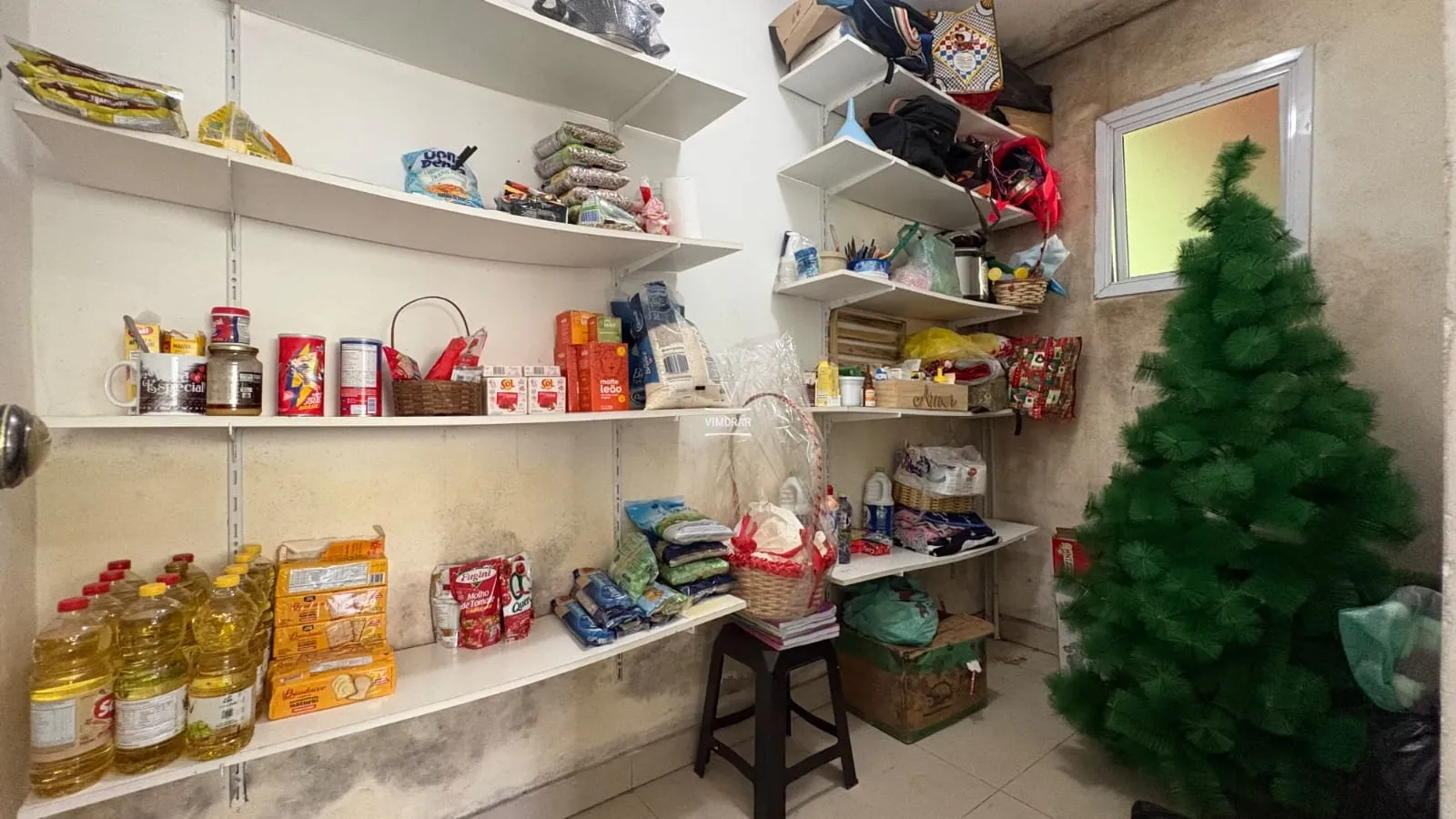 Sobrado 3 dormit&oacute;rios sendo 1 su&iacute;te + 5 vagas de garagem  Guarulhos - 