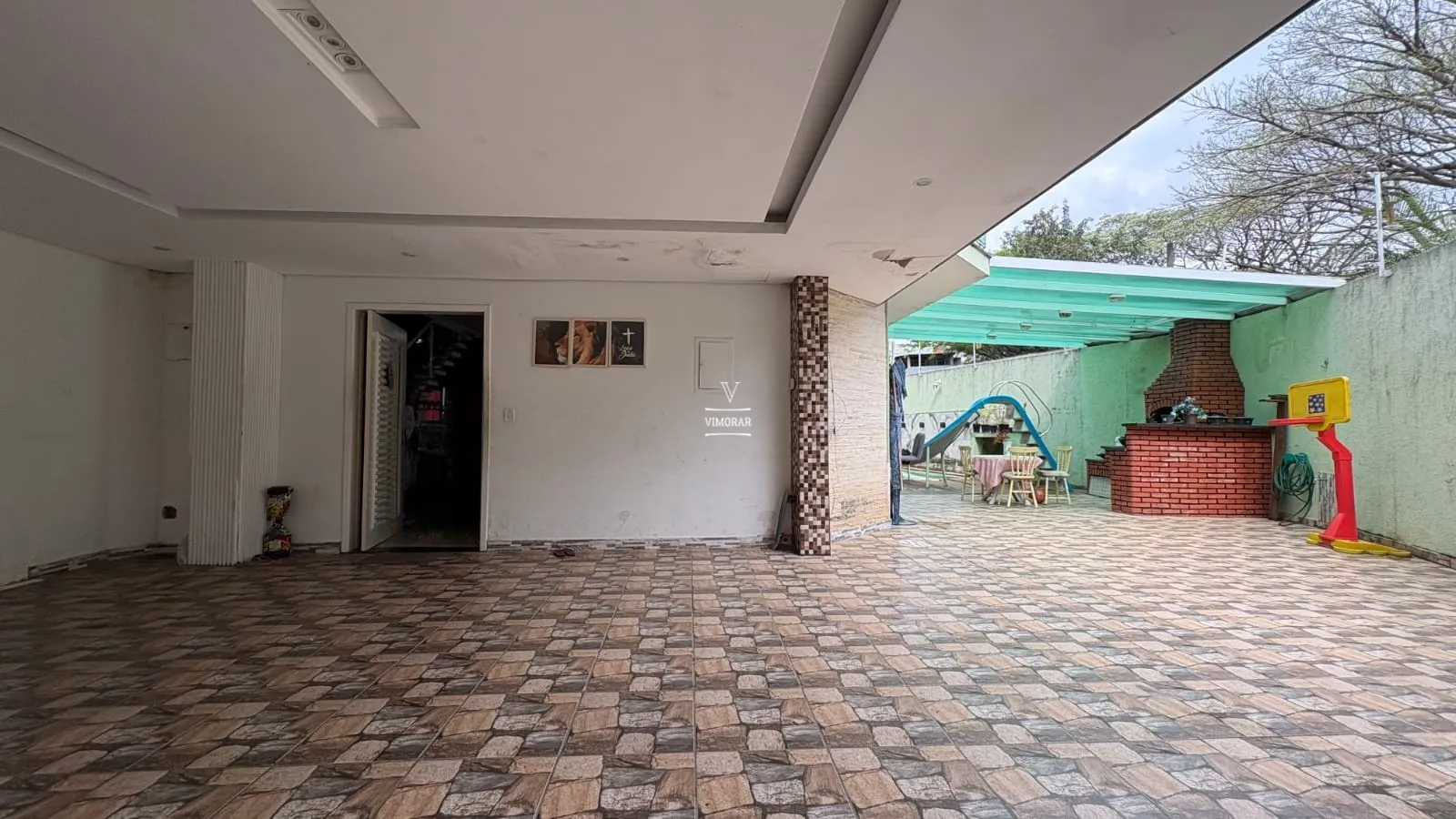 Sobrado 3 dormit&oacute;rios sendo 1 su&iacute;te + 5 vagas de garagem  Guarulhos - 