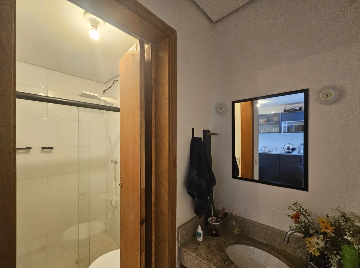 Apartamento de 63m&sup2; e 2 quartos semi-novo pertinho do porto e VLT! Rua João Guerra Santos - 