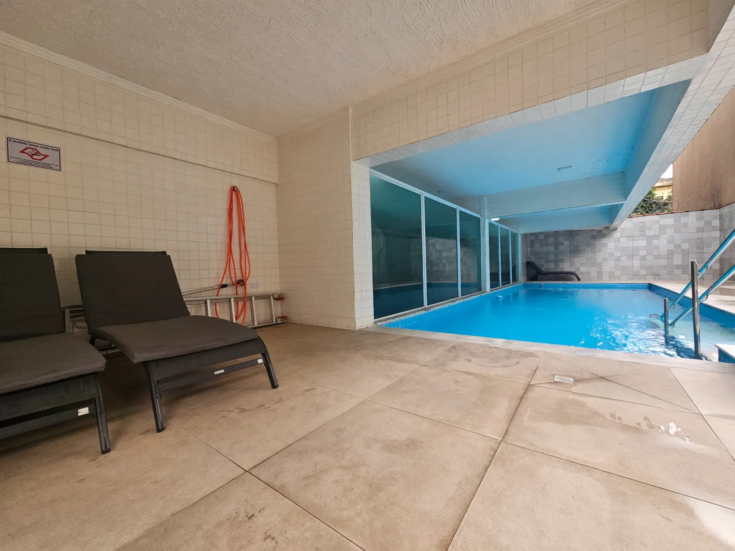 Apartamento de 63m&sup2; e 2 quartos semi-novo pertinho do porto e VLT! Rua João Guerra Santos - 