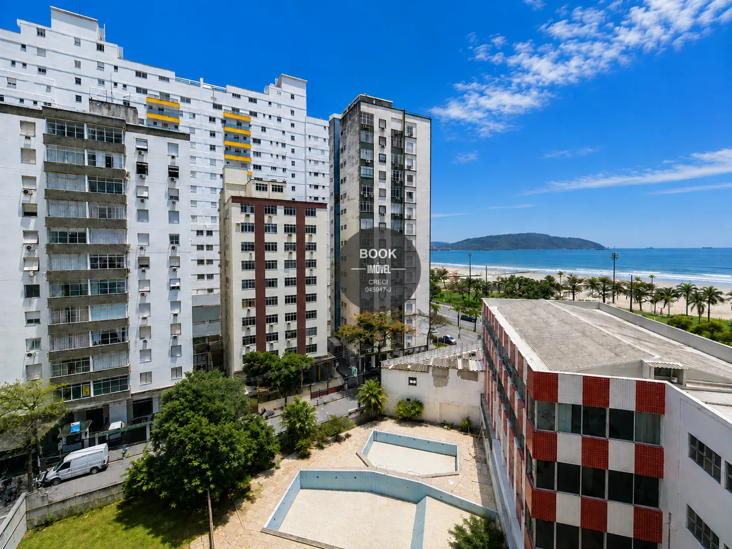 Apartamento de 80m&sup2; de 2 su&iacute;tes com vista para o mar! Avenida Presidente Wilson Santos - 