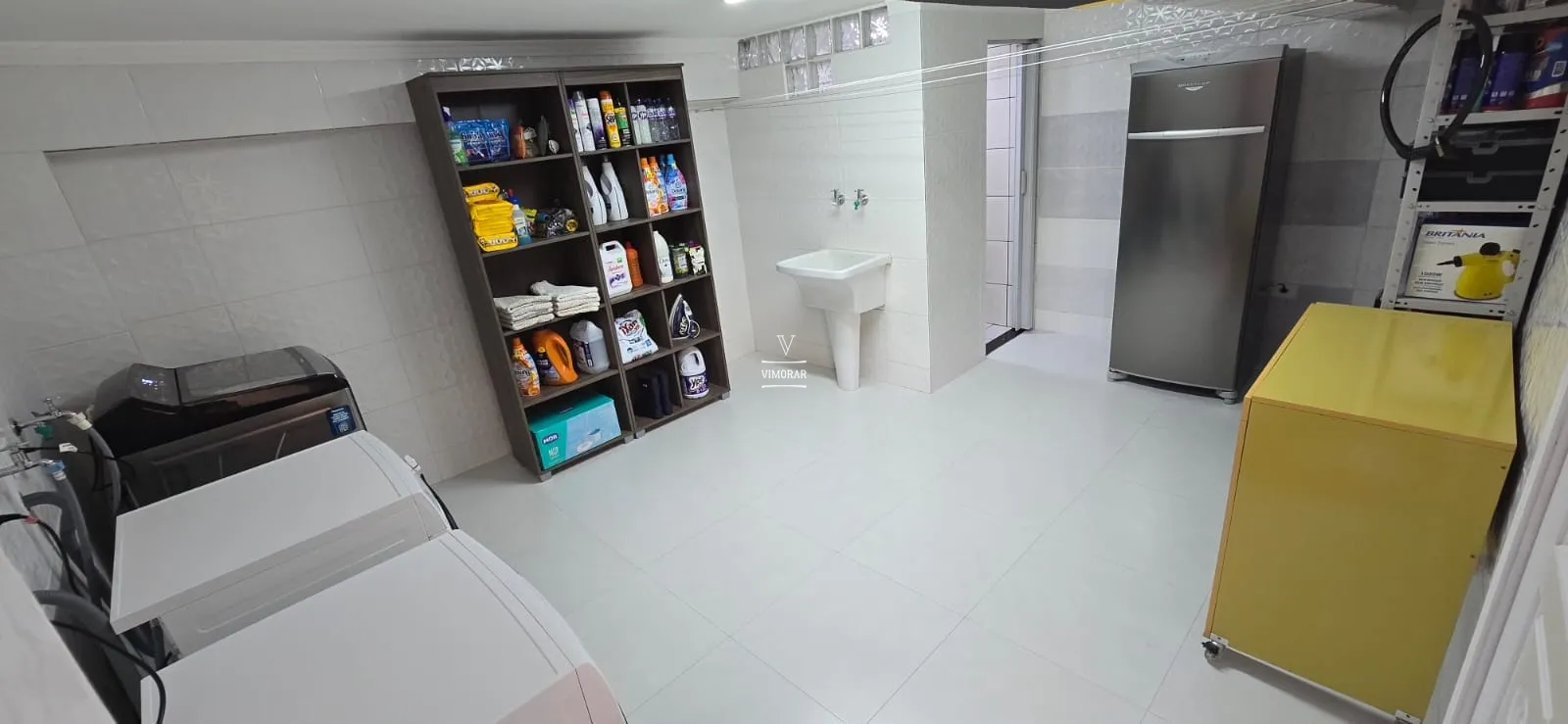 Casa t&eacute;rrea 3 dormit&oacute;rios sendo 1 su&iacute;te + 2 vagas de garagem  Guarulhos - 