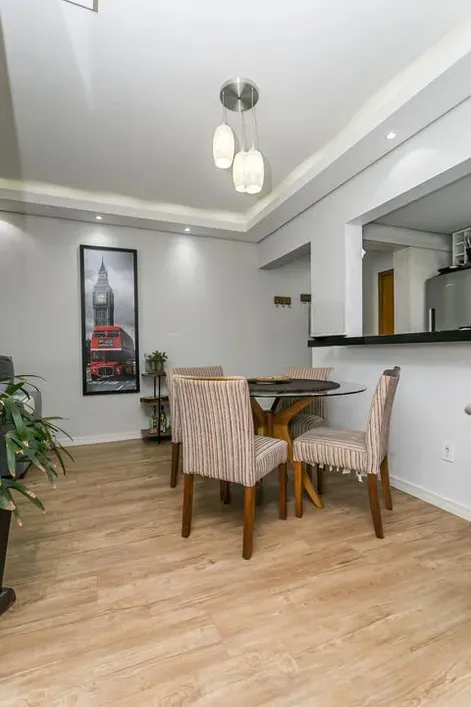R$ 470.000 - LINDO APARTAMENTO - 85M2 - 2 DORM - SU&Iacute;TE - SACADA - 1 VAGA Avenida Professor Oscar Pereira Porto Alegre - 