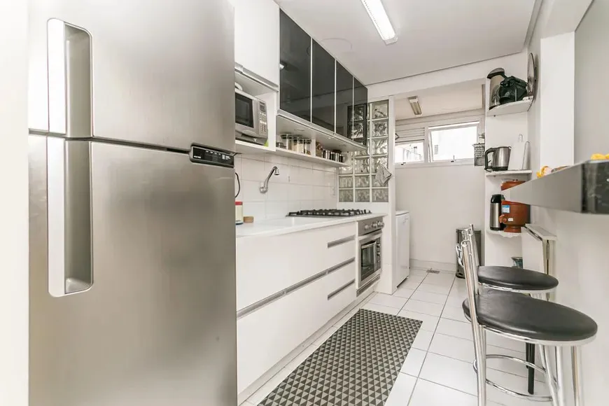 R$ 470.000 - LINDO APARTAMENTO - 85M2 - 2 DORM - SU&Iacute;TE - SACADA - 1 VAGA Avenida Professor Oscar Pereira Porto Alegre - 