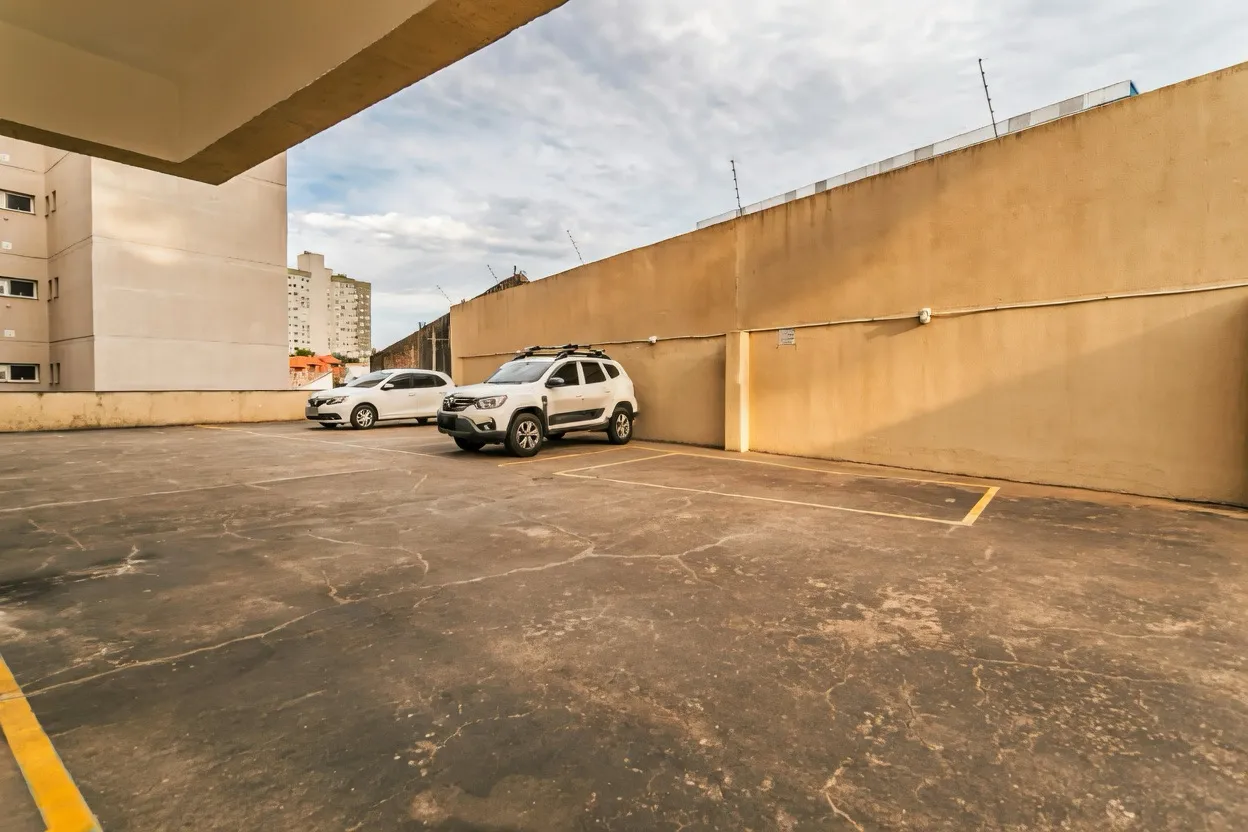 R$ 470.000 - LINDO APARTAMENTO - 85M2 - 2 DORM - SU&Iacute;TE - SACADA - 1 VAGA Avenida Professor Oscar Pereira Porto Alegre - 