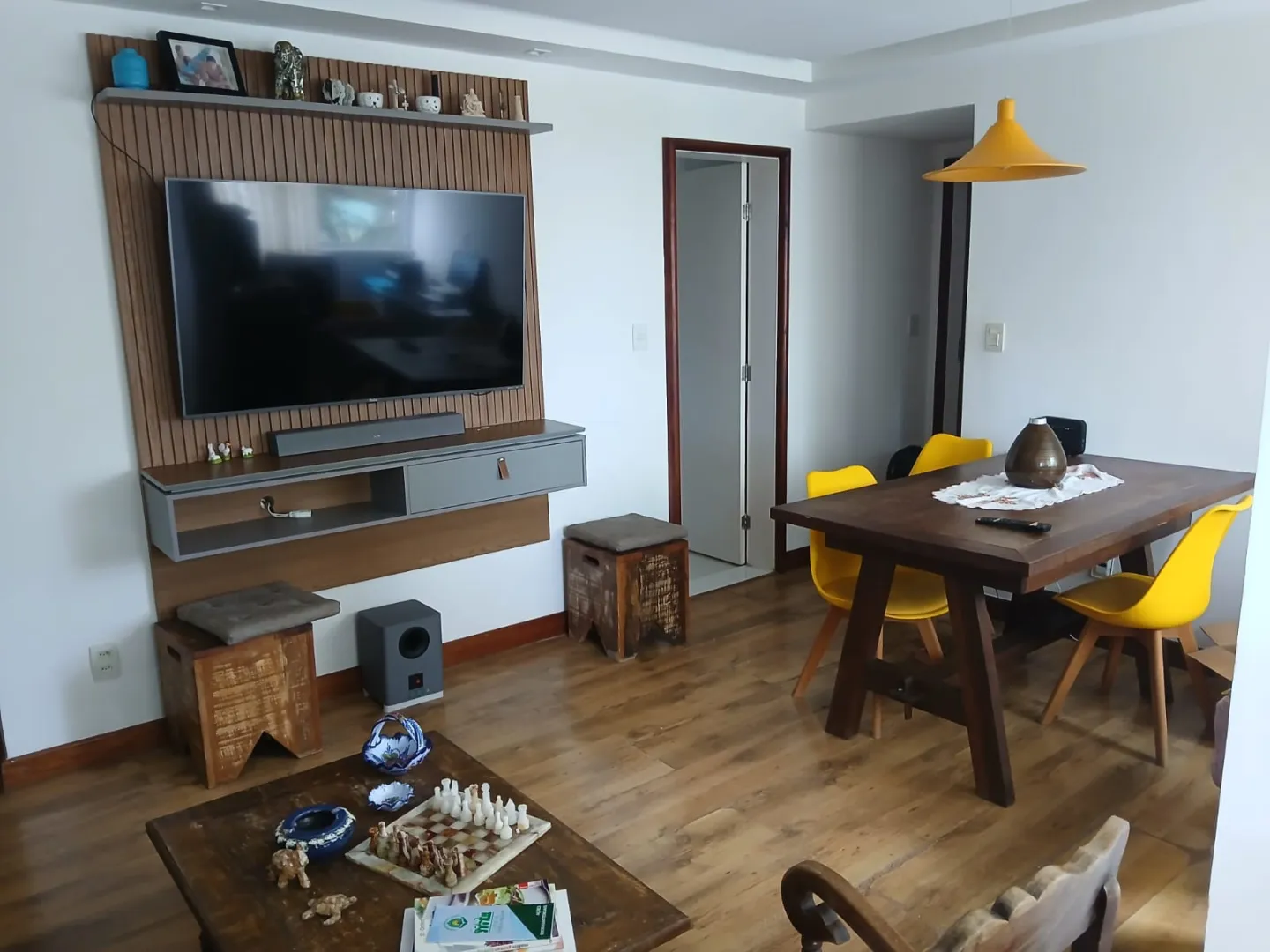 APARTAMENTO 2 QUARTOS SU&Iacute;TE GARAGEM ELEVADOR &Agrave; VENDA NA GRA&Ccedil;A Rua Djalma Ramos Salvador - 