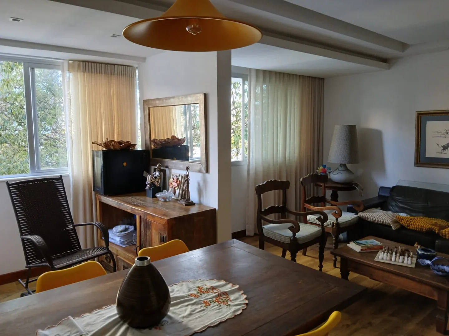 APARTAMENTO 2 QUARTOS SU&Iacute;TE GARAGEM ELEVADOR &Agrave; VENDA NA GRA&Ccedil;A Rua Djalma Ramos Salvador - 