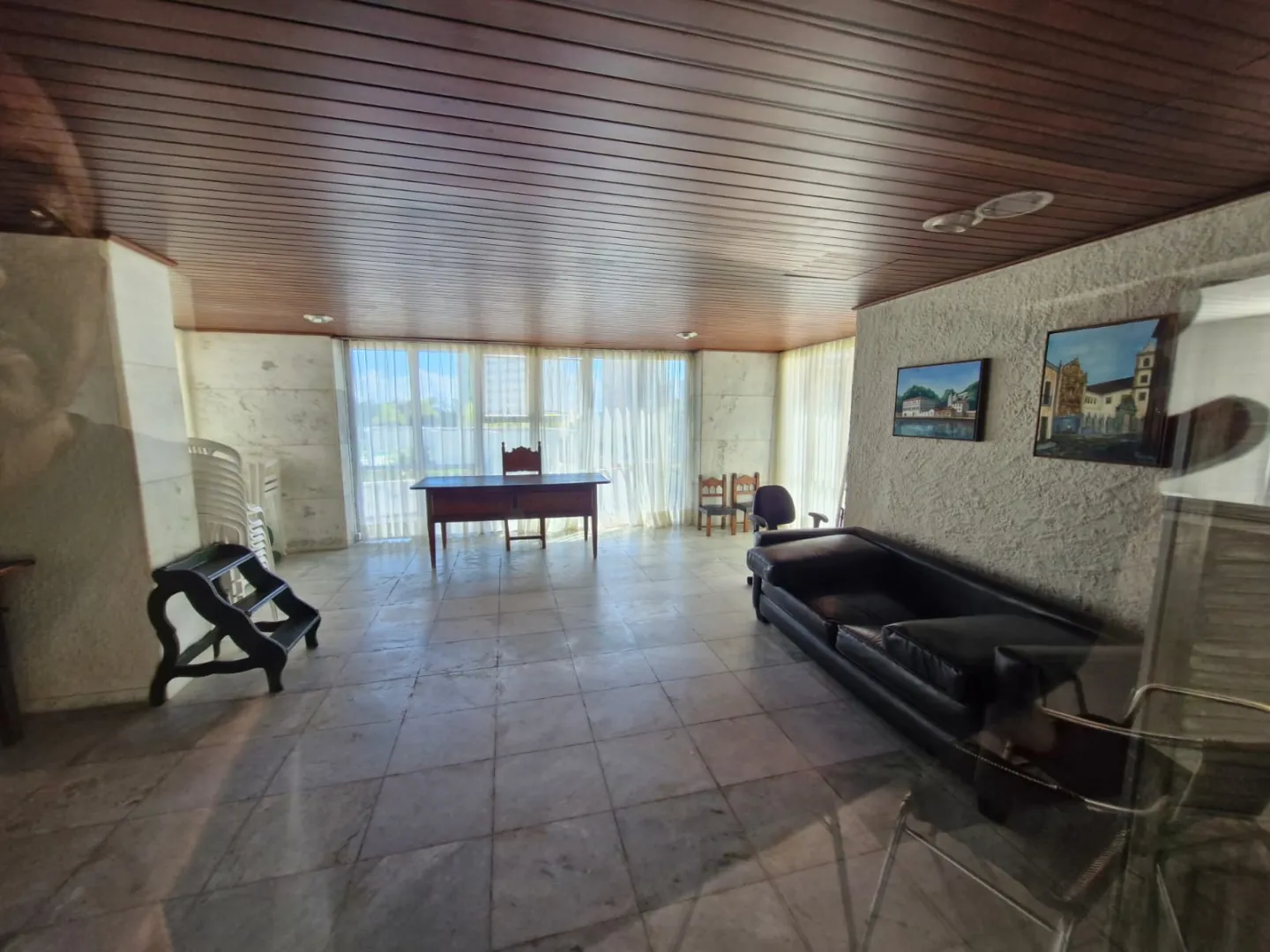 APARTAMENTO 3 QUARTOS SU&Iacute;TE DEPEND&Ecirc;NCIA GARAGEM ELEVADOR PORTARIA &Agrave; VENDA NA GRA&Ccedil;A Avenida Princesa Leopoldina Salvador - 