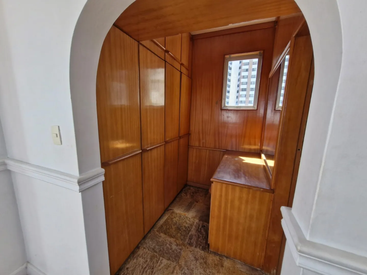 APARTAMENTO 3 QUARTOS SU&Iacute;TE DEPEND&Ecirc;NCIA GARAGEM ELEVADOR PORTARIA &Agrave; VENDA NA GRA&Ccedil;A Avenida Princesa Leopoldina Salvador - 