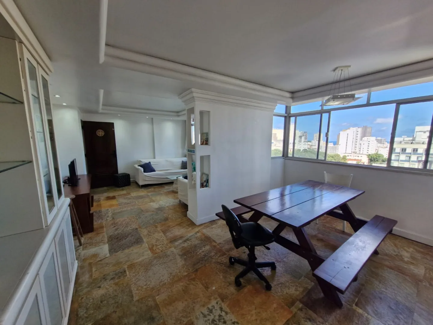 APARTAMENTO 3 QUARTOS SU&Iacute;TE DEPEND&Ecirc;NCIA GARAGEM ELEVADOR PORTARIA &Agrave; VENDA NA GRA&Ccedil;A Avenida Princesa Leopoldina Salvador - 