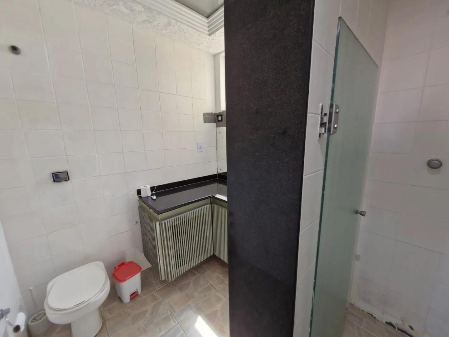APARTAMENTO 3 QUARTOS SU&Iacute;TE DEPEND&Ecirc;NCIA GARAGEM ELEVADOR PORTARIA &Agrave; VENDA NA GRA&Ccedil;A Avenida Princesa Leopoldina Salvador - 