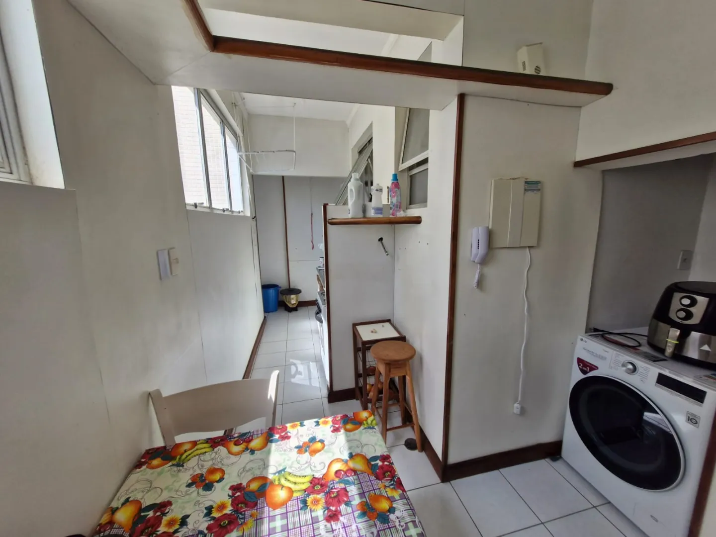 APARTAMENTO 3 QUARTOS SU&Iacute;TE DEPEND&Ecirc;NCIA GARAGEM ELEVADOR PORTARIA &Agrave; VENDA NA GRA&Ccedil;A Avenida Princesa Leopoldina Salvador - 