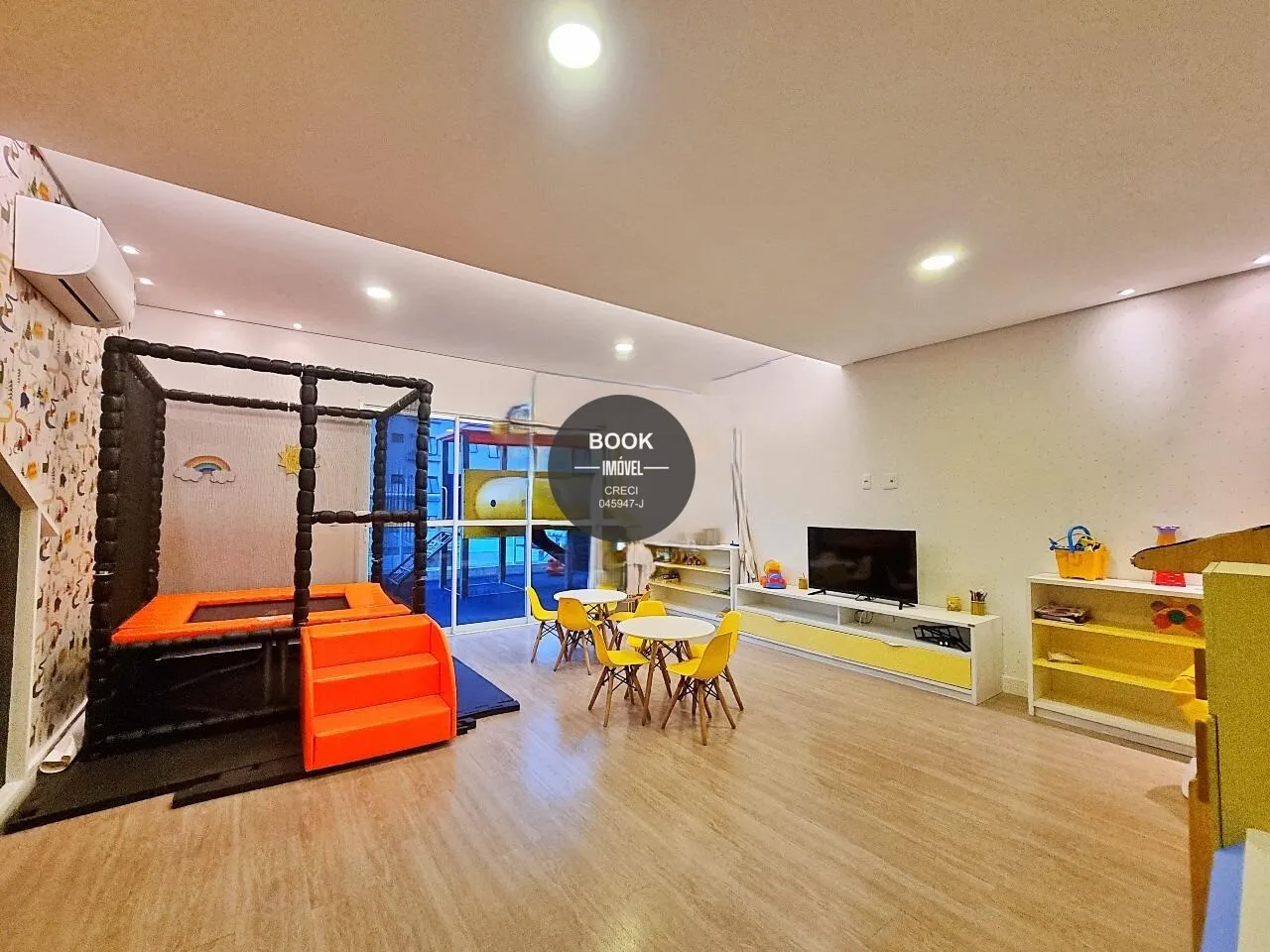 Apartamento de alto padr&atilde;o na Ponta da Praia &mdash; vista livre, 2 su&iacute;tes e porteira fechada Rua André Vidal de Negreiros Santos - 
