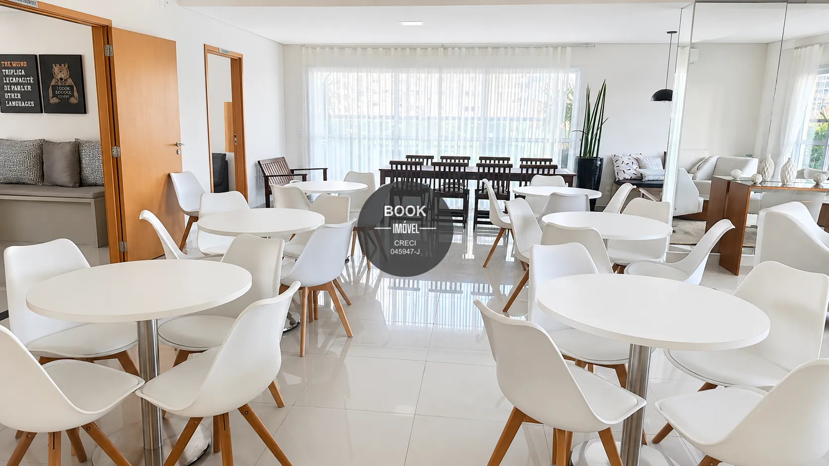 Apartamento de alto padr&atilde;o na Ponta da Praia &mdash; vista livre, 2 su&iacute;tes e porteira fechada Rua André Vidal de Negreiros Santos - 
