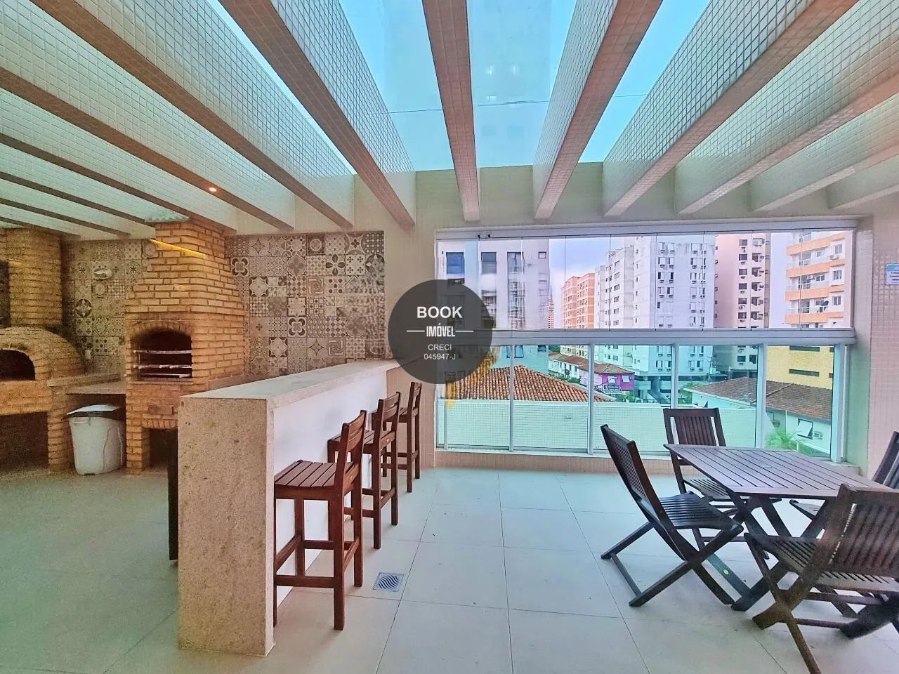 Apartamento de alto padr&atilde;o na Ponta da Praia &mdash; vista livre, 2 su&iacute;tes e porteira fechada Rua André Vidal de Negreiros Santos - 