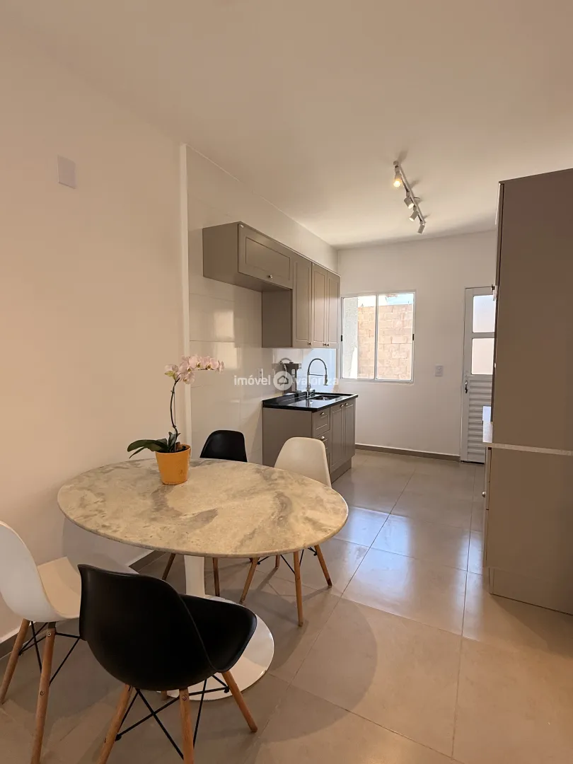 CASA REFORMADA EM CONDOM&Iacute;NIO TERRAS DE AVAR&Eacute; 2 | ACEITA FINANCIAMENTO  Avaré - 