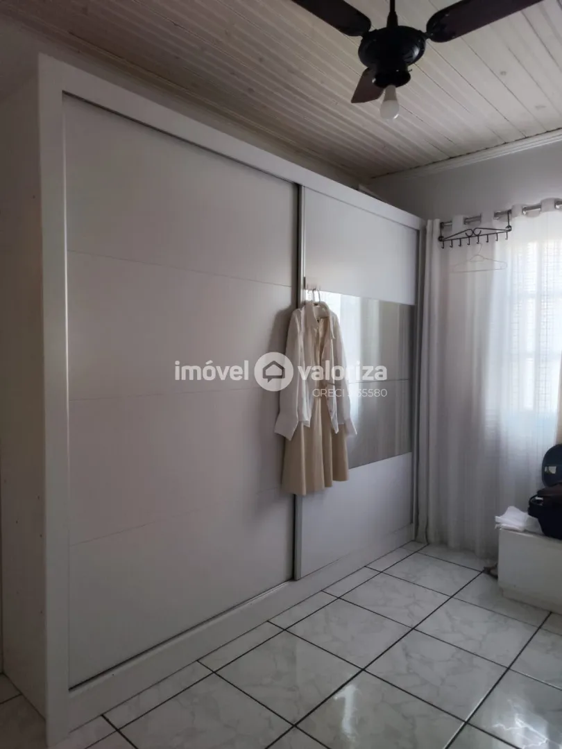CASAS GEMINADAS NO PARQUE S&Atilde;O JORGE EM AVAR&Eacute;  Avaré - 