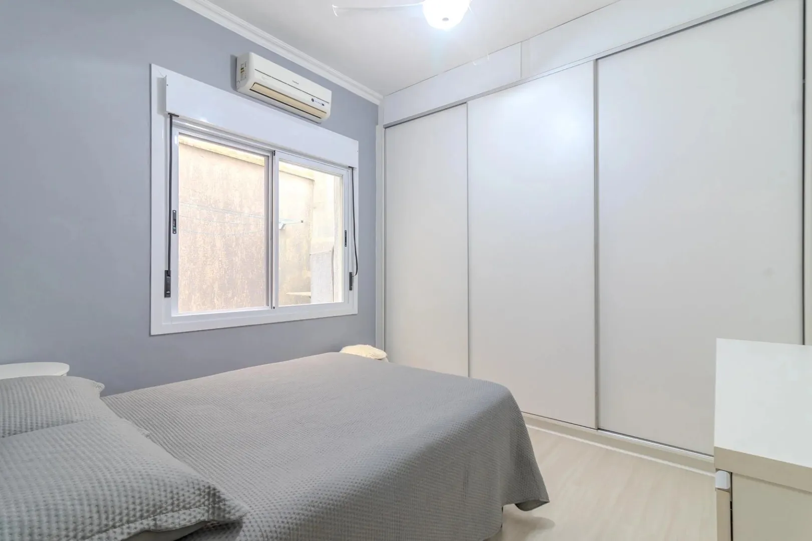R$ 340.000 - APARTAMENTO T&Eacute;RREO - 45M2 - 1 DORM - P&Aacute;TIO Rua Coronel Bordini Porto Alegre - 